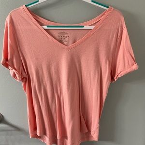 basic v neck t-shirt